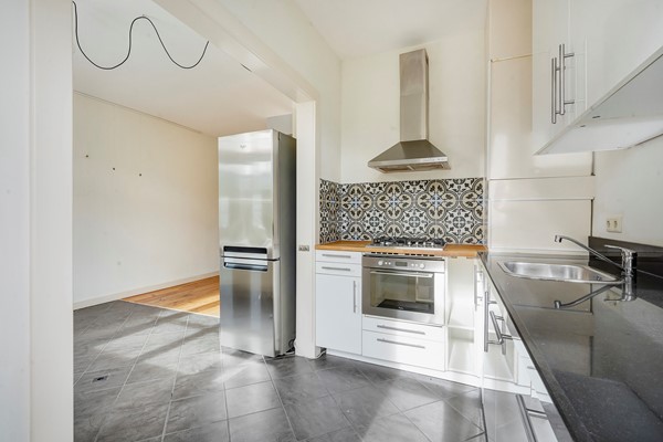 Medium property photo - Stuyvesantstraat 335, 2593 GK Den Haag